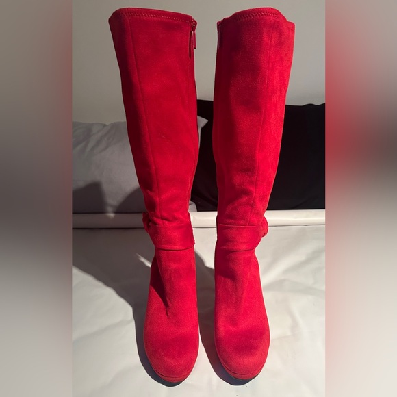 🔥Red Suede Like Fashion Boot Sz 7.5 - Picture 2 of 7
